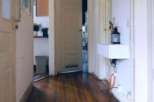 Charmante Altbauwohnung mit Südwestbalkon – attraktive Kapitalanlage im Hochparterre – Die vollständige Adresse der Immobilie erhältst du vom Anbieter., 70435 Zuffenhausen-Mitte, Stuttgart – Vorschaubild 2