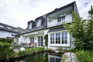 Großzügiges Familienhaus mit Fernblick und Doppelgarage in Bonn-Duisdorf