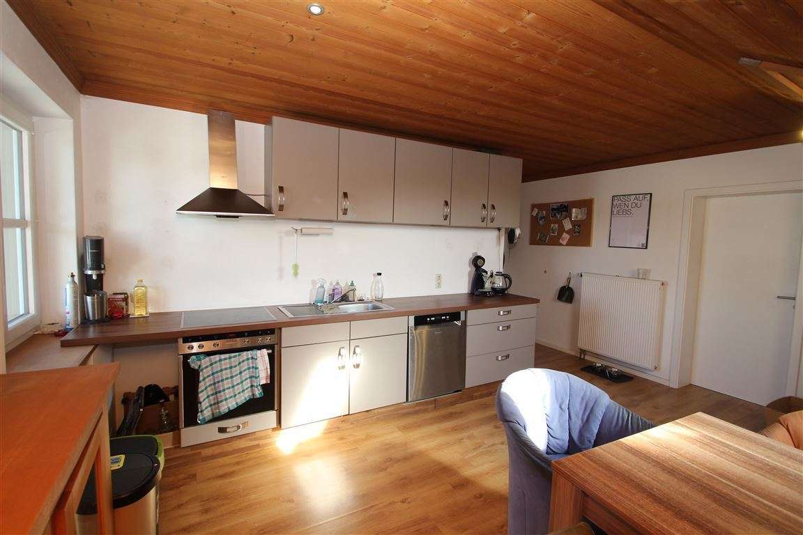 Immobilie in Geisenhausen - Sonnige 3,5 Zimmer Wohnung mit Balkon in zentraler Lage, Geisenhausen - Bild 0