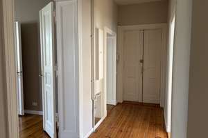 4-Zimmer Altbauwohnung mit offener Küche, Dielenboden und Stuck - Keine Käuferprovision – Uhlandstraße 145, 10719 Wilmersdorf, Berlin – Vorschaubild 2
