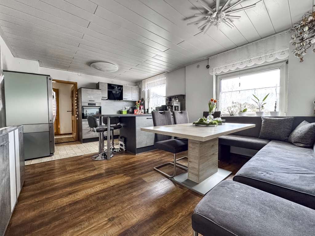 Immobilie in Steinheim am Albuch - Attraktives Mehrfamilienhaus mit 3 Wohneinheiten – ideal für Eigennutzer & Kapitalanleger - Bild 4