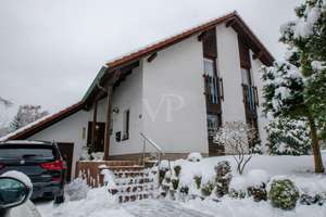 Gepflegtes Einfamilienhaus mit Kamin, Sauna & Garten in Suhl-Neundorf – Die vollständige Adresse der Immobilie erhältst du vom Anbieter., 98527 Neundorf, Suhl – Vorschaubild 6