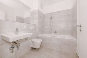 Attraktive 3-Zimmer-Wohnung mit EBK! – 80997 Moosach-Bahnhof, München – Vorschaubild 4