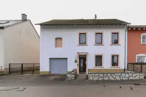Wohnen mit Grün: REH mit eigenem Garten direkt an der Luxemburgischen  Grenze – Trier-Saarburg (Kreis) – Vorschaubild 1