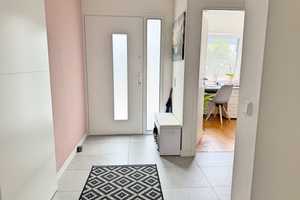 Attraktiver Bungalow in Dormagen-Delhoven – Modernes Wohnen auf 109 m² + 30 m² überdachte Terrasse – Neuss (Rhein-Kreis) – Vorschaubild 2