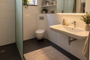 Exklusives Wohnen auf zwei Ebenen – großzügige Maisonettewohnung in ruhiger Waldrandlage – 40629 Ludenberg, Düsseldorf – Vorschaubild 8