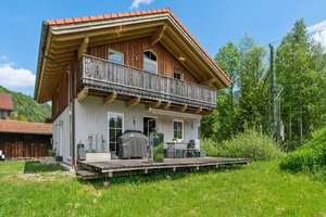 Oberau: Großes, aufteilbares Baugrundstück mit modernem Einfamilienhaus  – Die vollständige Adresse der Immobilie erhältst du vom Anbieter., 82496 Oberau – Vorschaubild 2