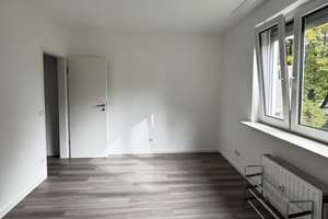 sanierte 3-Zimmer-Wohnung mit EBK, Balkon in Leverkusen – Die vollständige Adresse der Immobilie erhältst du vom Anbieter., 51377 Steinbüchel, Leverkusen – Vorschaubild 9