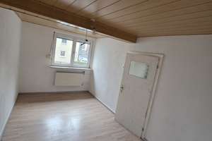 Familienhaus mit Garten, Garage & Stellplätzen in Buseck – Die vollständige Adresse der Immobilie erhältst du vom Anbieter., 35418 Buseck – Vorschaubild 7