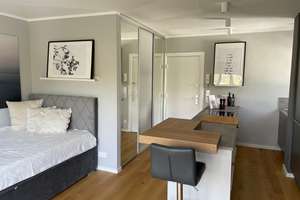 Top moderne, möblierte 1-Zimmer-Wohnung mit Blick ins Grüne – Sierichstrasse 148, 22299 Winterhude, Hamburg – Vorschaubild 3