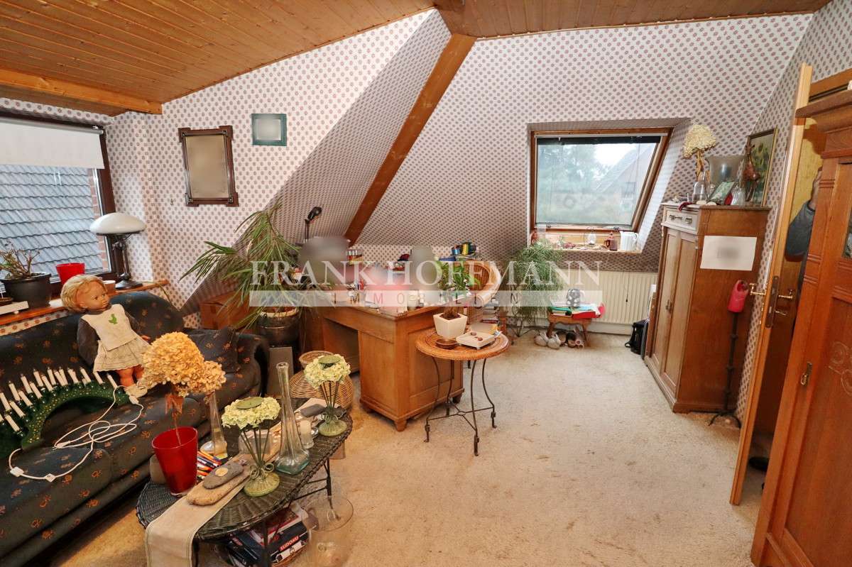 Immobilie in Kaltenkirchen - Traumhaftes Einfamilienhaus in ruhiger Sackgassenendlage mit großem Grundstück in Kaltenkirchen - Bild 6