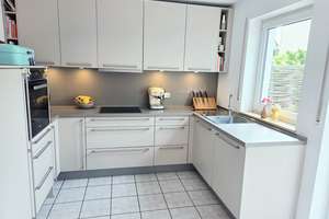 Modernisierte Doppelhaushälfte mit schönem Garten in ruhiger Lage in Erlangen/Frauenaurach – Gaisbühlstraße 58, 91056 Frauenaurach, Erlangen – Vorschaubild 12
