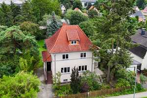 Wohnen im Grünen mit Potenzial: Bezugsfreies Haus mit Garten vor den Toren der Hauptstadt – Dallgowerstraße 46, 14612 Havelland (Kreis) – Vorschaubild 3