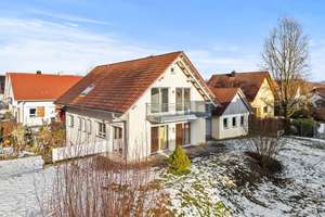 Ein Zuhause mit Raum für Generationen, Garten und Perspektive – Die vollständige Adresse der Immobilie erhältst du vom Anbieter., 88074 Meckenbeuren – Vorschaubild 3
