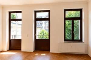 2-Zimmer-Altbauwohnung mit Balkon in Leipzig-Zentrum-West