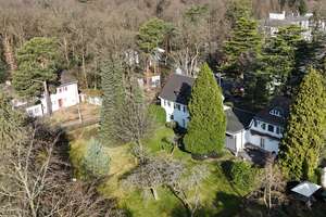 KLASSISCH / STILVOLL / UNVERGLEICHLICH !
Zwei herrschaftliche Altbau-Villen verbunden mit Wohnhalle – Die vollständige Adresse der Immobilie erhältst du vom Anbieter., 53127 Venusberg, Bonn – Vorschaubild 2