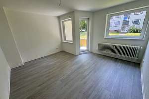 Helle, modernisierte 3-Zimmer-Erdgeschosswohnung mit Balkon – sofort bezugsbereit – Sternbergstraße 75, 38229 Gebhardshagen, Salzgitter – Vorschaubild 3