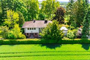 Einzigartiges, parkähnliches Anwesen mit Villa, Poolhaus und Einfamilienhaus – Die vollständige Adresse der Immobilie erhältst du vom Anbieter., 96476 Bad Rodach – Vorschaubild 8