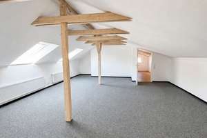 Frisch renoviertes Familienhaus mit Charakter, Garten, Doppelgarage & neuer Einbauküche – Die vollständige Adresse der Immobilie erhältst du vom Anbieter., 73054 Eislingen/Fils – Vorschaubild 5