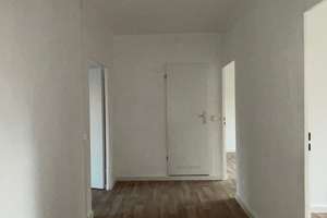 Modernisiertes Apartment für die kleine Familie! – Stendaler Straße 69, 12627 Hellersdorf, Berlin – Vorschaubild 8