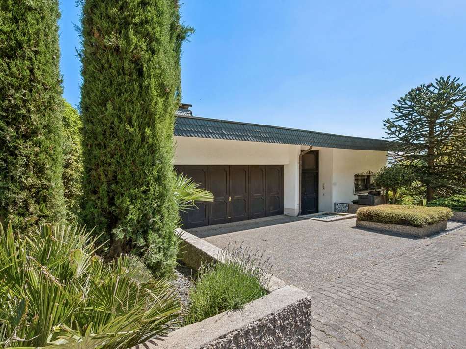 Grundstückseinfahrt