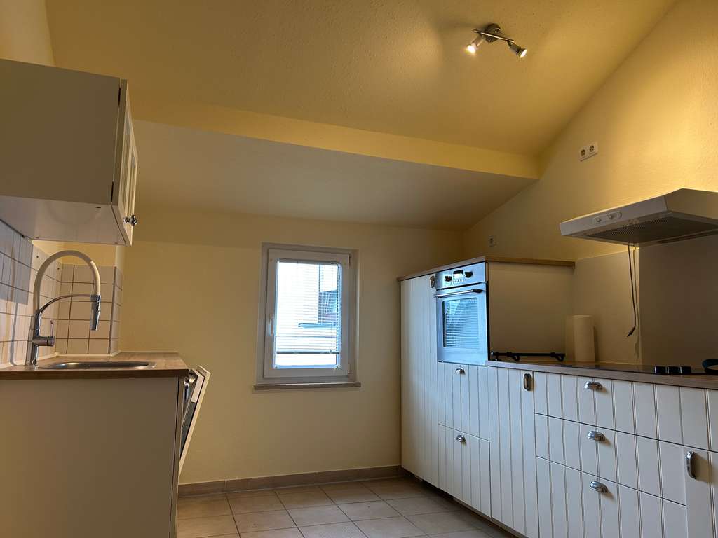 Immobilie in Kelkheim - 6-Familienhaus mit Nebengebäude in Kelkheim-Hornau - Bild 2