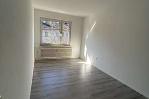 Helle 3-Zimmer-Wohnung mit Balkon in Duisburg-Hamborn – Kolpingstr. 96, 47166 Alt-Hamborn, Duisburg – Vorschaubild 3