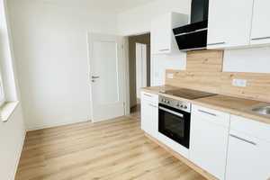 Komfortable 3-Zimmer-Wohnung mit hochwertiger Einbauküche – Halberstädter Str. 73, 39112 Magdeburg – Vorschaubild 1