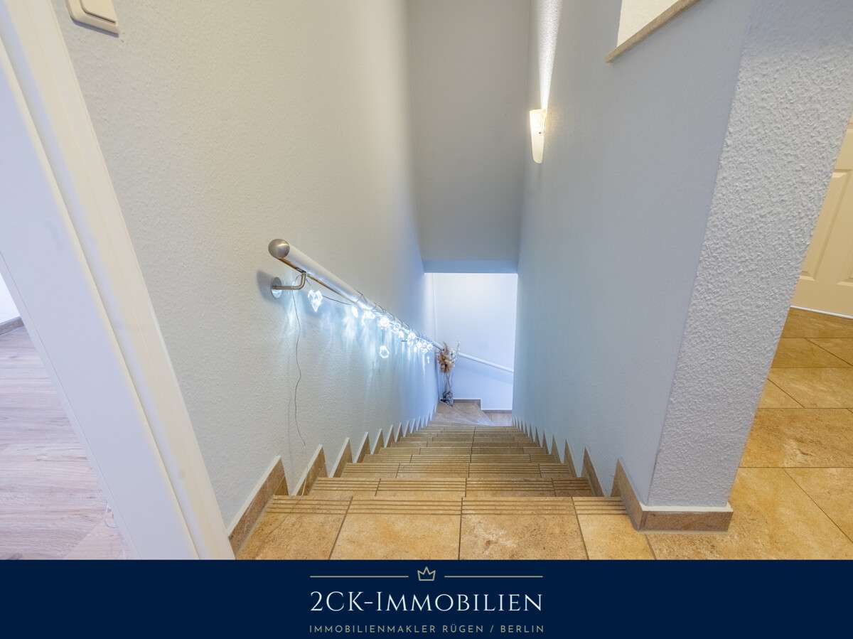 Immobilie in Baabe - Ostseebad Baabe: Moderne DHH, 5 Zimmer, 125 m², Seeblick, Kamin, 2 Bäder & Stellplätze! - Bild 12