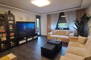 Modernisierte 4-Raum-Wohnung mit Balkon in Schwäbisch