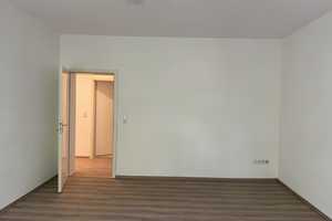Altbau. Erstbezug nach Renovierung. Denkmalschutz Zwei Zimmer Wohnung in Ludwigshafen Hemshof – Hartmannstrasse 2, 67063 Ludwigshafen am Rhein – Vorschaubild 3