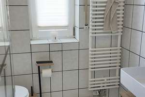 Helle 2‑Zimmer‑Wohnung mit eigenem Garten und zwei Stellplätzen – frei ab 01.09. – Die vollständige Adresse der Immobilie erhältst du vom Anbieter., 61267 Neu-Anspach – Vorschaubild 11