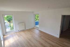 zwei Zimmer Wohnung in Bernau bei Berlin mit Balkon & Tiefgarage frisch renoviert – Am Mahlbusen 1, 16321 Bernau bei Berlin – Vorschaubild 4