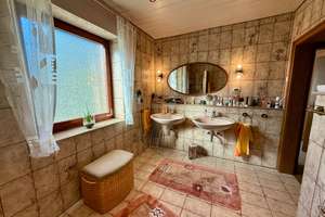 Großzügiges Zweifamilienhaus in Liebenau mit großem Garten / Teich / Sauna und drei Garagen! – Die vollständige Adresse der Immobilie erhältst du vom Anbieter., 31618 Liebenau – Vorschaubild 9