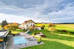 Besonderes Bauernhaus-Anwesen mit Pool in herrlicher Aussichtslage – Die vollständige Adresse der Immobilie erhältst du vom Anbieter., 94474 Vilshofen an der Donau – Vorschaubild 2
