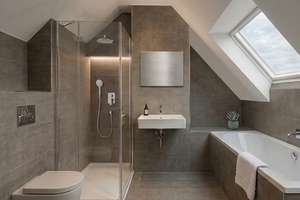 Erstbezug nach Dachausbau: Exklusive klimatisierte Maisonette mit West-Dachterrasse & Garage in Bilk – Christophstraße 77, 40225 Bilk, Düsseldorf – Vorschaubild 9
