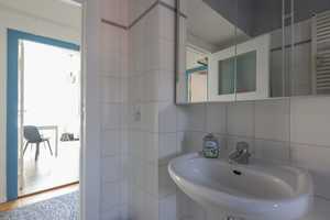 Stilvoll möbliert! Helle 2-Zimmer-Wohnung mit Balkon im Herzen von Prenzlauer Berg – Bötzowstraße 72, 10407 Berlin – Vorschaubild 10