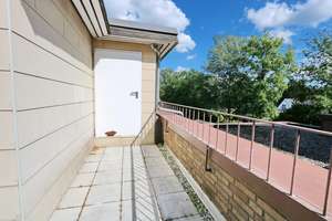 Property thumbnail 32