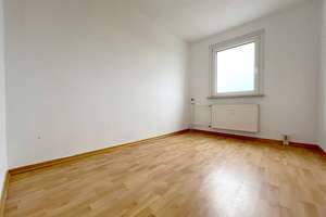 Ruhig gelegene Familienwohnung mit Balkon! – Hamelner Straße 21, 6126 Westliche Neustadt, Halle (Saale) – Vorschaubild 3