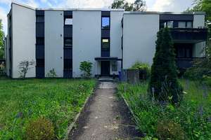 Licht. Ruhe. Lebensqualität. Perfekt geschnittene 2-Zimmer-Wohnung mit Balkon in Lichterfelde – Die vollständige Adresse der Immobilie erhältst du vom Anbieter., 12209 Lichterfelde, Berlin – Vorschaubild 21