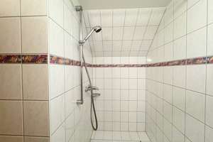 Vermietete ETW im Dachgeschoss - Maisonette - Pantryküche - Bad mit Dusche - ruhige Lage – Kösner Straße 5, 4177 Lindenau, Leipzig – Vorschaubild 5