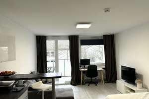 Modernes Studio mit Indoor-Pool – 1-Monats-Miete vom 1. Januar bis 1. Februar – Daphnestraße 32, 81925 Parkstadt, München – Vorschaubild 10