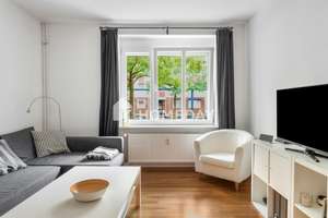 Ihr neues Wohnglück: Stilvolle Hochparterrewohnung mit Parkett und Einbauküche – Die vollständige Adresse der Immobilie erhältst du vom Anbieter., 10243 Friedrichshain, Berlin – Vorschaubild 1
