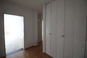 RESERVIERT !!!!!      WAS FÜR EINE AUSSICHT! Tolle 2-Raum-Wohnung ab sofort frei. – Königstraße 114, 42853 Hölterfeld, Remscheid – Vorschaubild 5