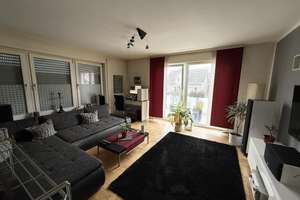 Attraktive Kapitalanlage: MFH mit Praxis, 4 Wohnungen & Garagen – Die vollständige Adresse der Immobilie erhältst du vom Anbieter., 76456 Kuppenheim – Vorschaubild 4