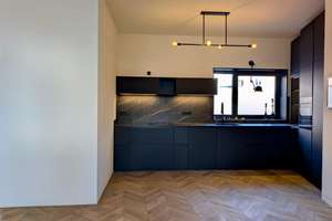 Hennef-Zentrum! Hochwertig modernisiertes 4-Zimmer-Haus mit EBK & großzügiger Dachterrasse! – Die vollständige Adresse der Immobilie erhältst du vom Anbieter., 53773 Hennef (Sieg) – Vorschaubild 11