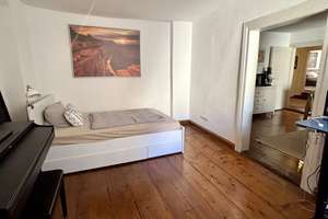 Großzügige Altbauwohnung in bester Innenstadtlage – Die vollständige Adresse der Immobilie erhältst du vom Anbieter., 93047 Innenstadt, Regensburg – Vorschaubild 9