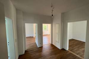 Schöne 3-Zimmer-Etagen-Wohnung, Balkon ins Grüne, Garten, Wärmepumpe - 2023 saniert – 97082 Steinbachtal, Würzburg – Vorschaubild 3