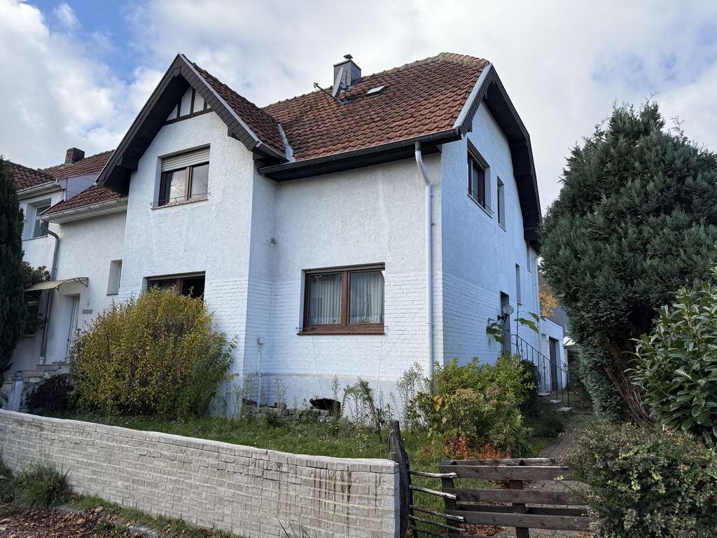 Immobilie in Herzogenrath - Charmantes Reihenendhaus mit Potenzial in Merkstein - Bild 0