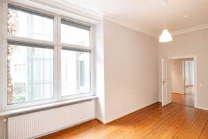 Bezugsfreier Altbau mit Aufzug & Stuck – Die vollständige Adresse der Immobilie erhältst du vom Anbieter., 10627 Charlottenburg, Berlin – Vorschaubild 5